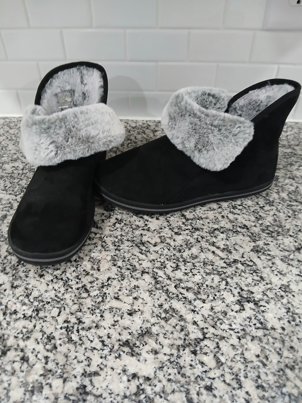Skechers Black Faux Slip In